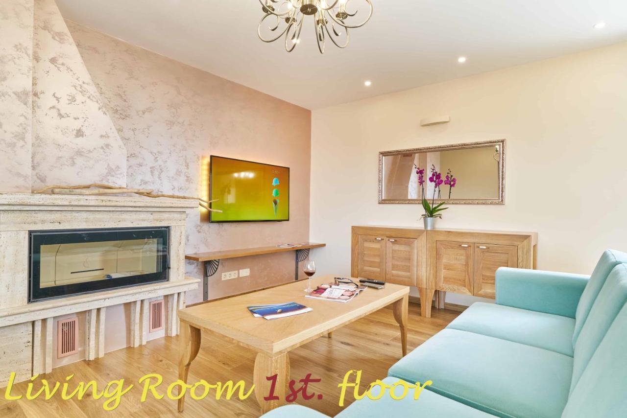 Luxury Residence Mladenka Jesenice  Bagian luar foto